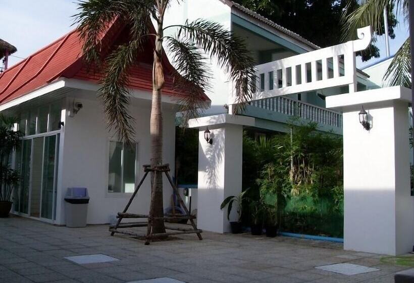 בית מלון כפרי Clear House Phuket