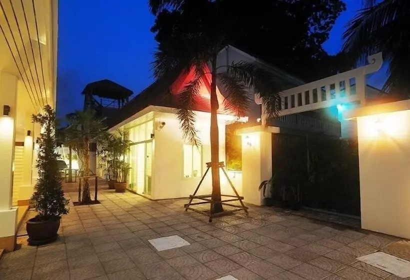 בית מלון כפרי Clear House Phuket