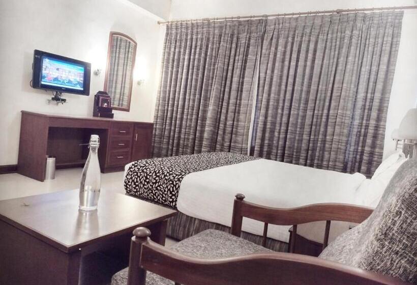 Отель Elite Palazzo