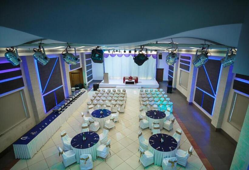 Отель Elite Palazzo