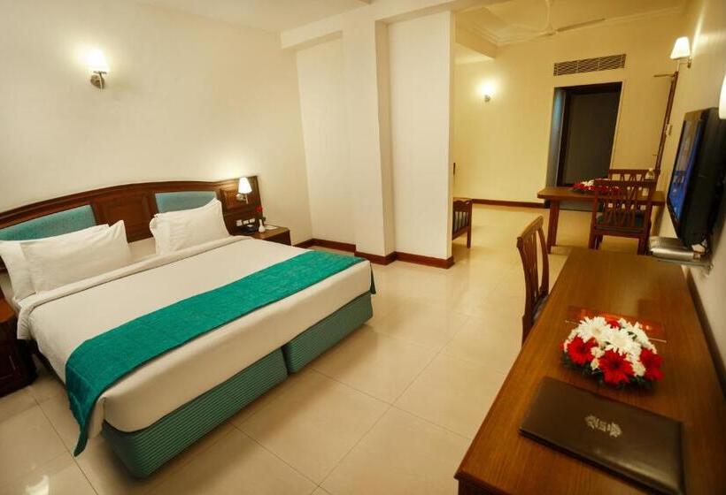 Отель Elite Palazzo