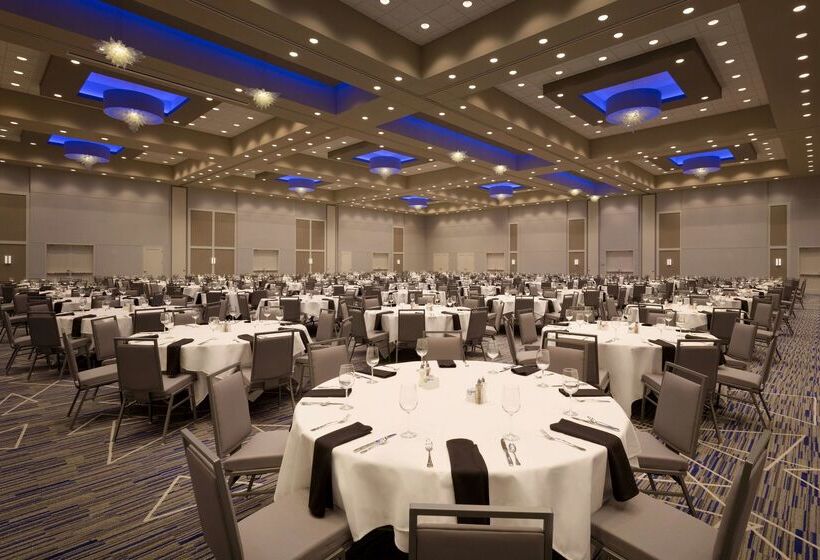 فندق Embassy Suites By Hilton Kansas City Olathe