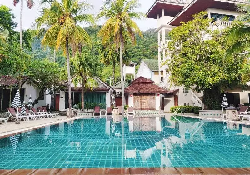 Hotel Garden Home Kata