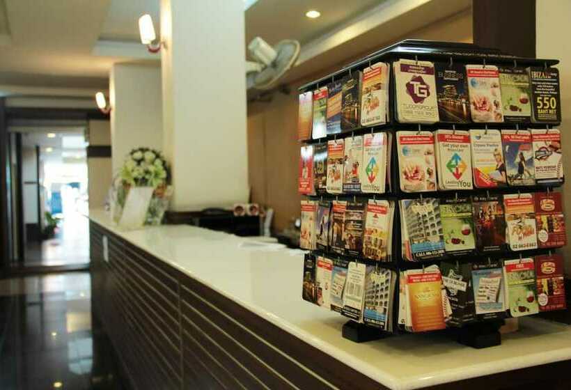 هتل Khaosan Park Resort