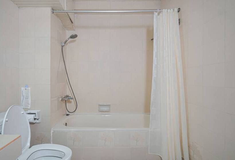 Cloudotel Walking Street