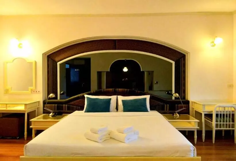 Cloudotel Walking Street