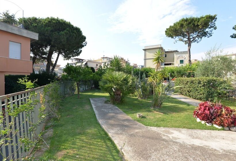 ホテル Miramare Residence