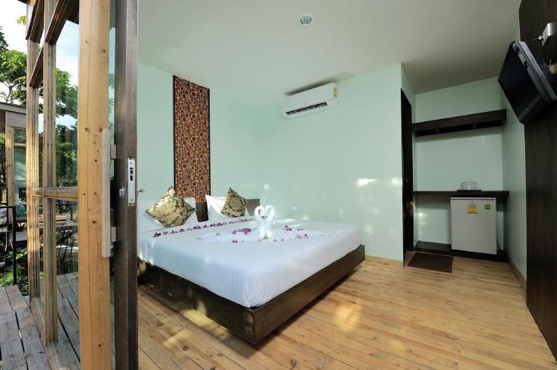 בית מלון כפרי Phi Phi Sea Sky Resort