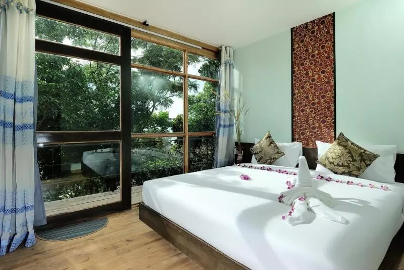 Hotel Phi Phi Sea Sky Resort