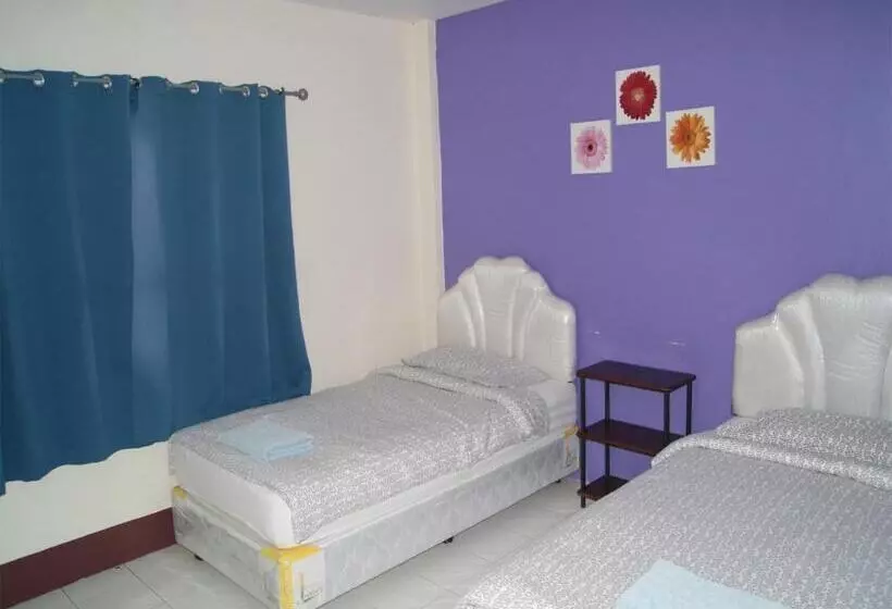 Hotel Pineapple Guesthouse