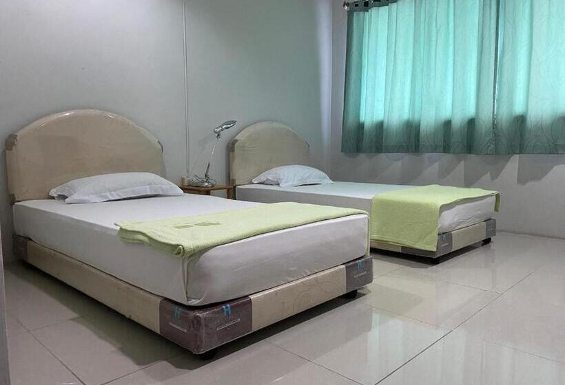 בית מלון כפרי Pupha Mansion