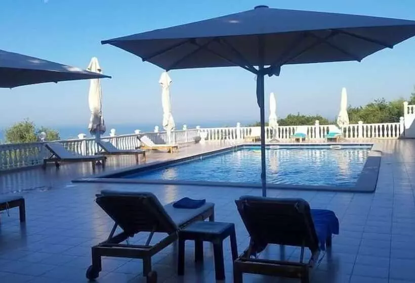 فندق Relax Dhermi