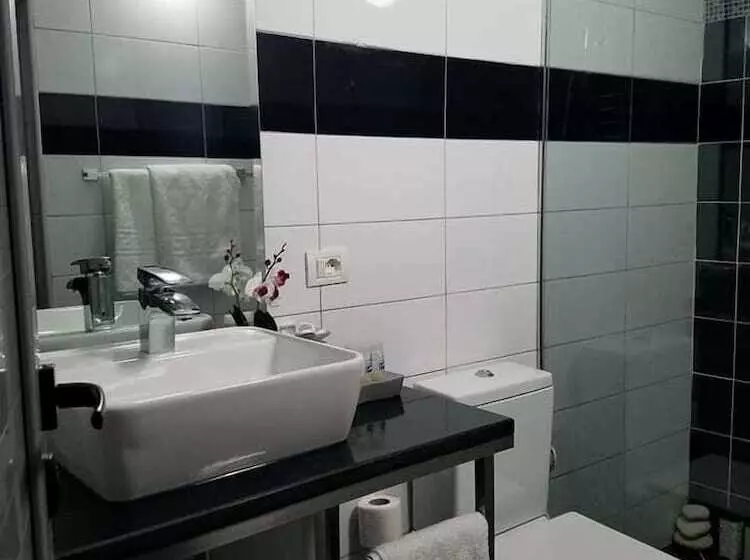 فندق Relax Dhermi