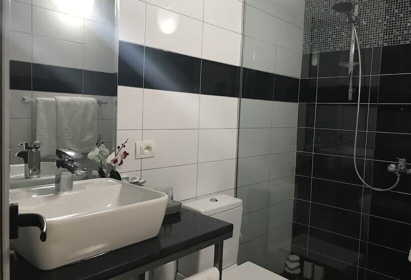 فندق Relax Dhermi