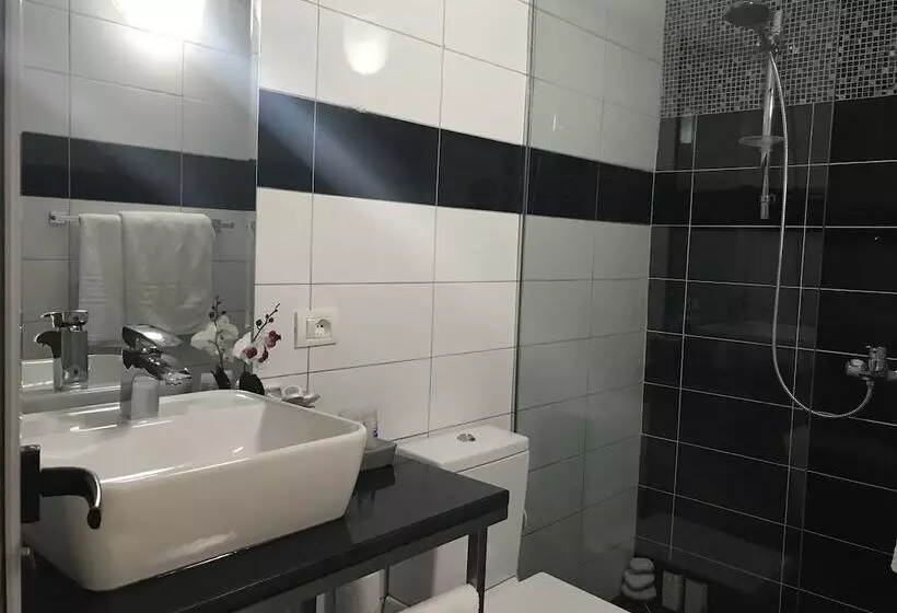 فندق Relax Dhermi