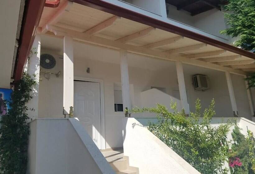 فندق Relax Dhermi