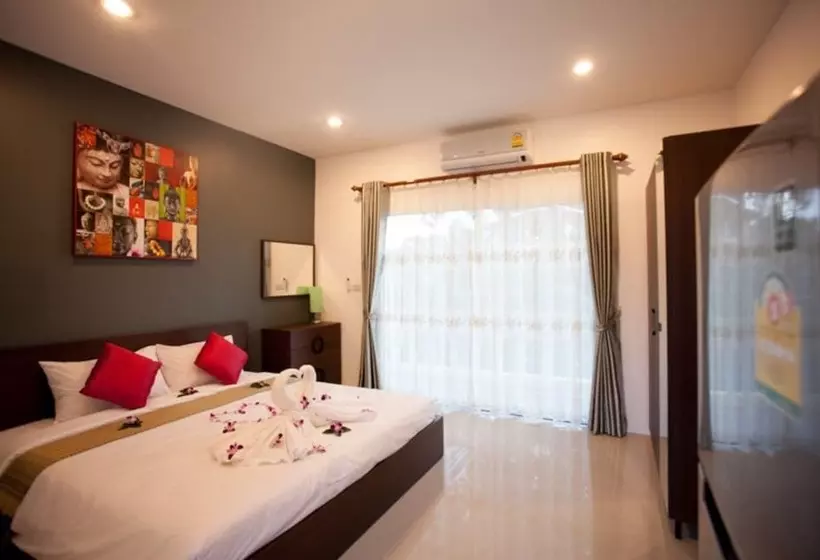 בית מלון כפרי Tharawalai Resort