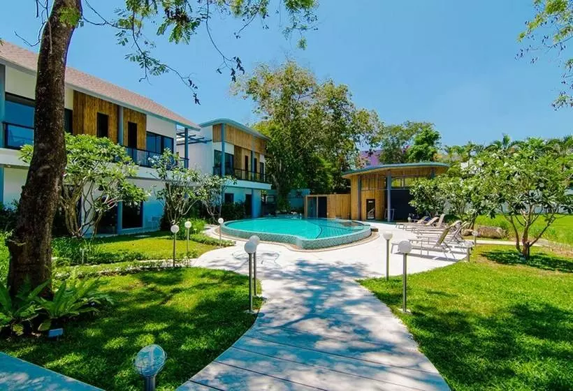 בית מלון כפרי Tharawalai Resort