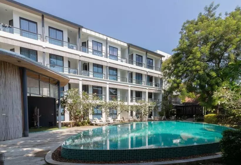 בית מלון כפרי Tharawalai Resort