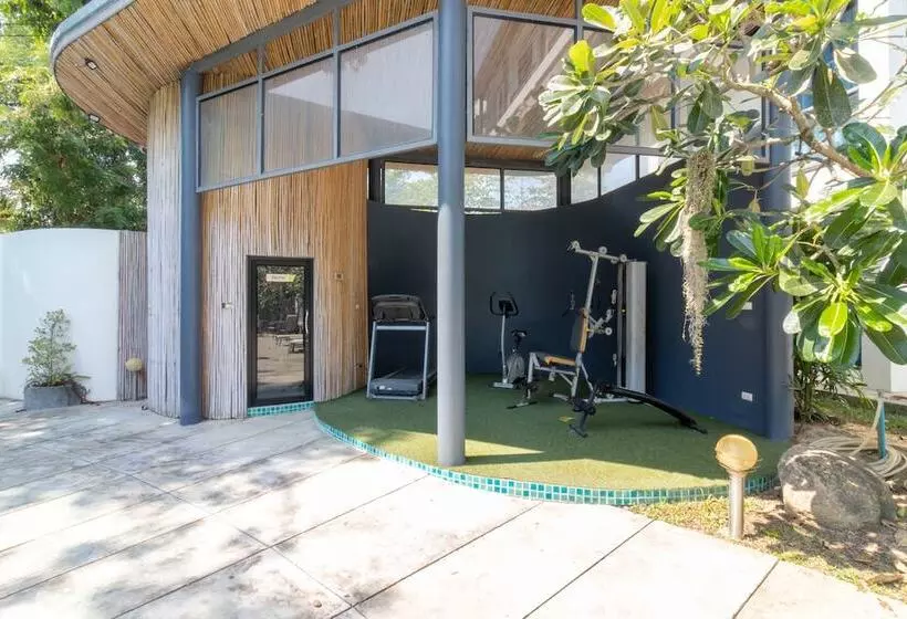 בית מלון כפרי Tharawalai Resort