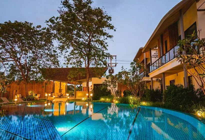 בית מלון כפרי Tharawalai Resort