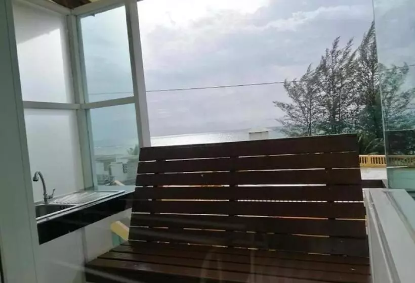 Catnip Seaside Hotel&cafe