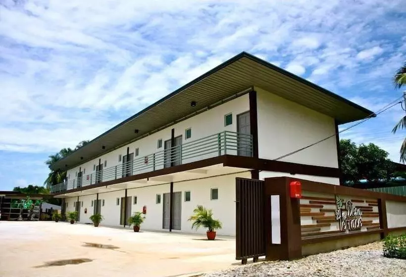 فندق على الطريق Desa Terrace