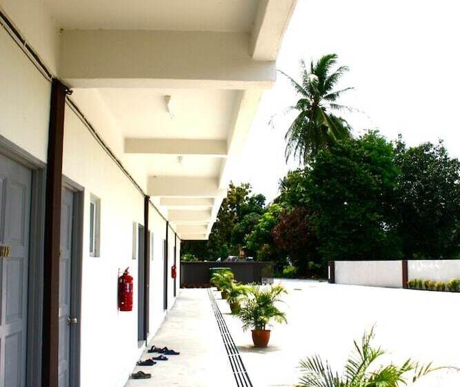 فندق على الطريق Desa Terrace