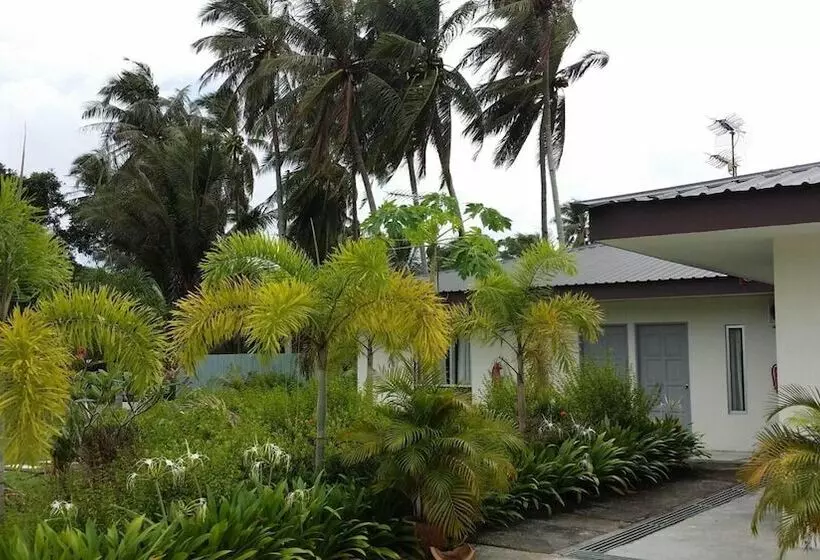 فندق على الطريق Desa Terrace