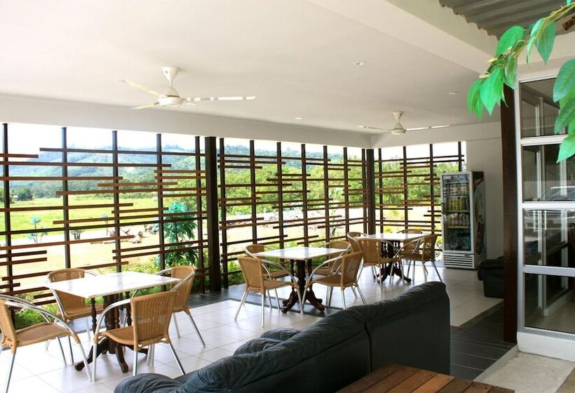 فندق على الطريق Desa Terrace