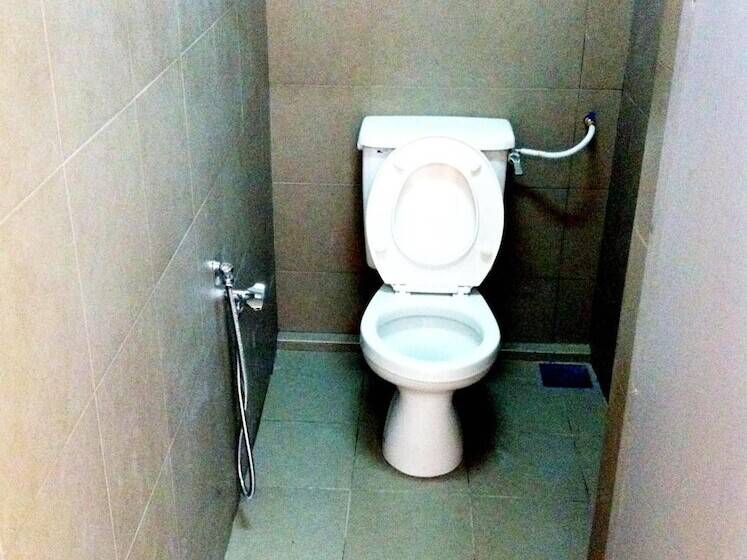 فندق على الطريق Desa Terrace