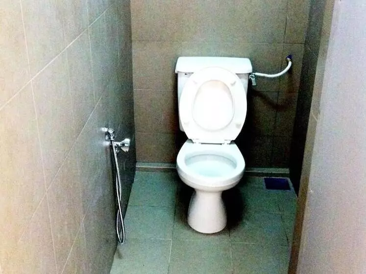 فندق على الطريق Desa Terrace