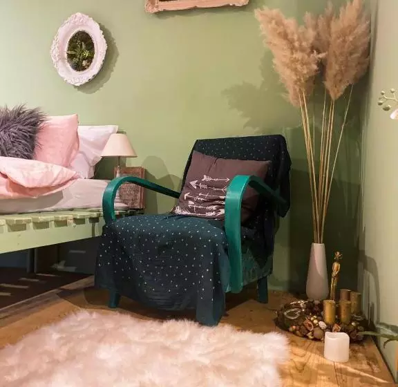 تختخواب و صبحانه Cottage Spa Ada