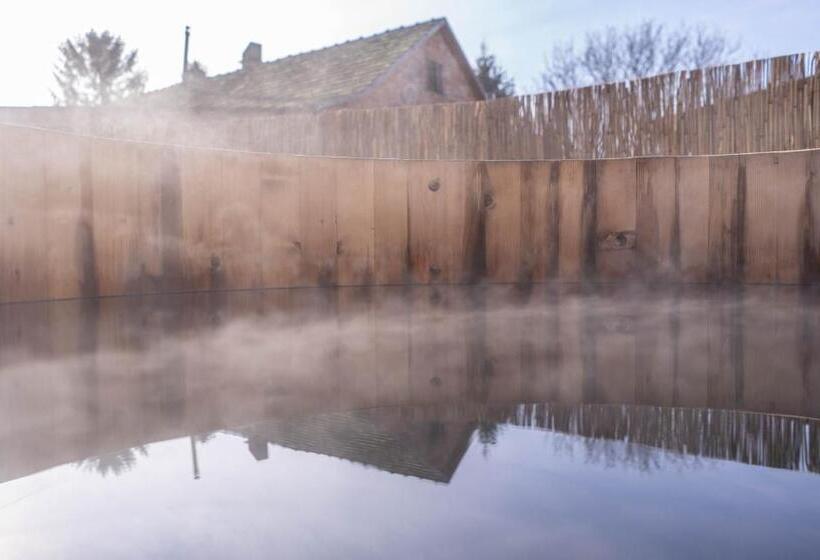 تختخواب و صبحانه Cottage Spa Ada