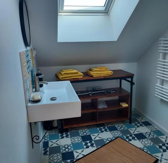 مبيت وإفطار En Pleine Campagne, Proche Du Mans   Chambre D Hôtes