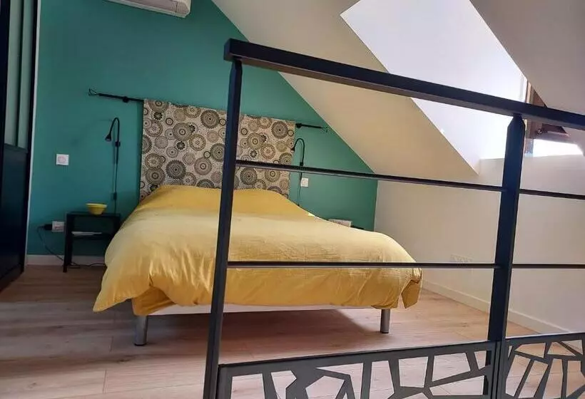 ベッドアンドブレックファースト En Pleine Campagne, Proche Du Mans   Chambre D Hôtes