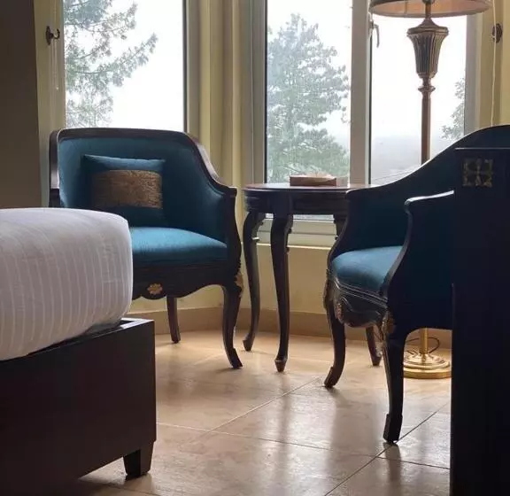 هتل Richmond Boutique