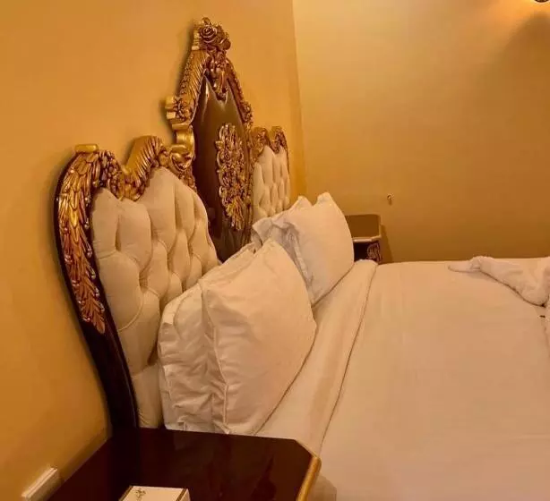 هتل Richmond Boutique