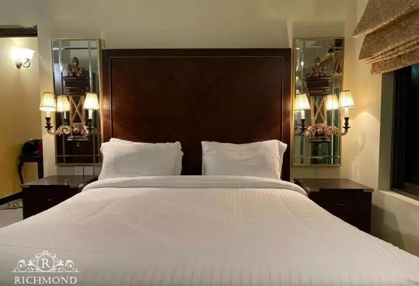 هتل Richmond Boutique