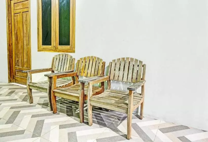 Hotelli Spot On 92264 Argo Homestay