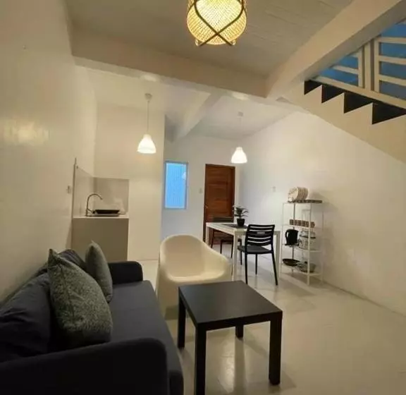 Hotelli Sto Niño Residences Lucena City