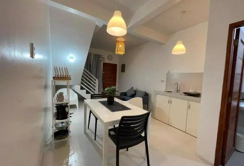 Hotelli Sto Niño Residences Lucena City