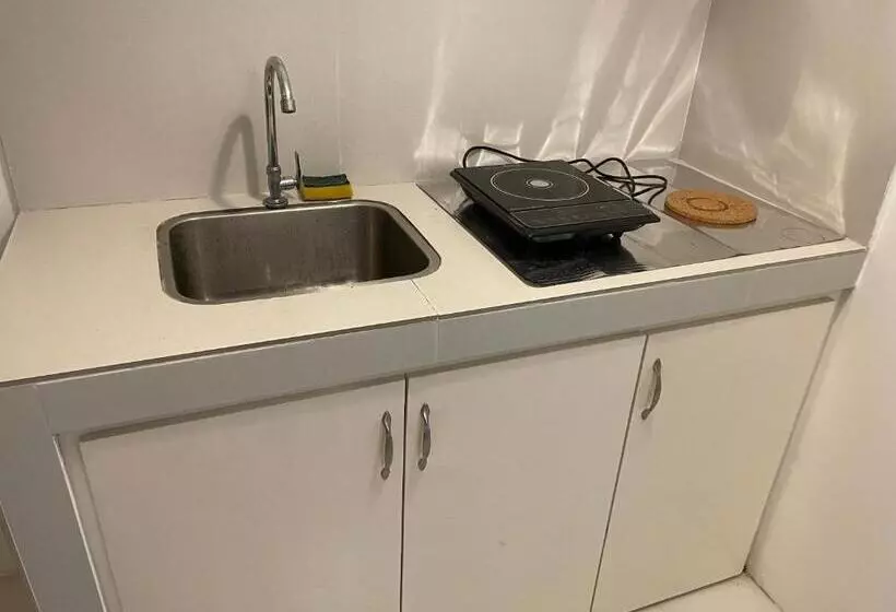 Hotelli Sto Niño Residences Lucena City