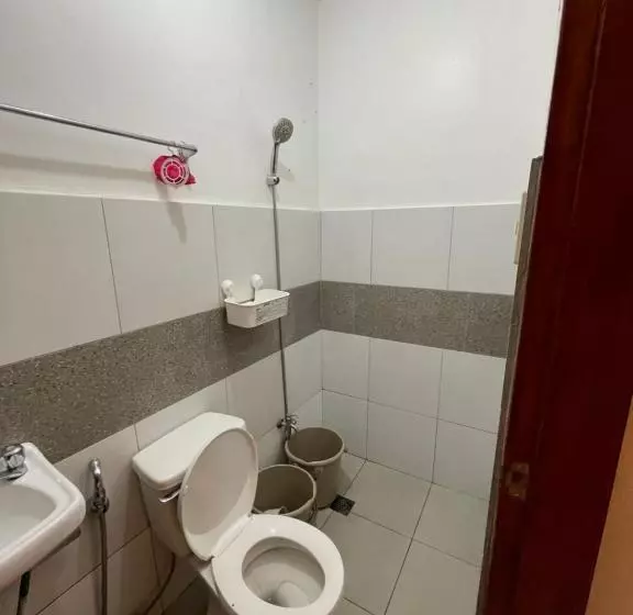 Hotelli Sto Niño Residences Lucena City