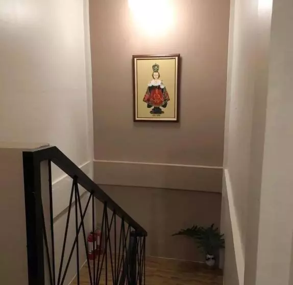 Hotelli Sto Niño Residences Lucena City