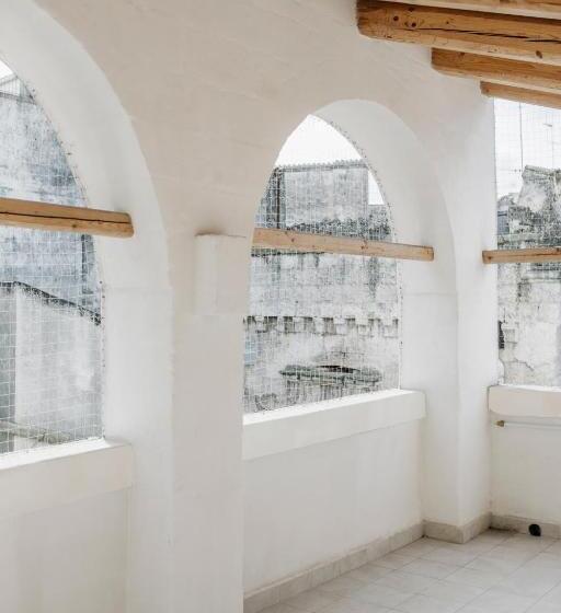 پانسیون Clementia Guest House