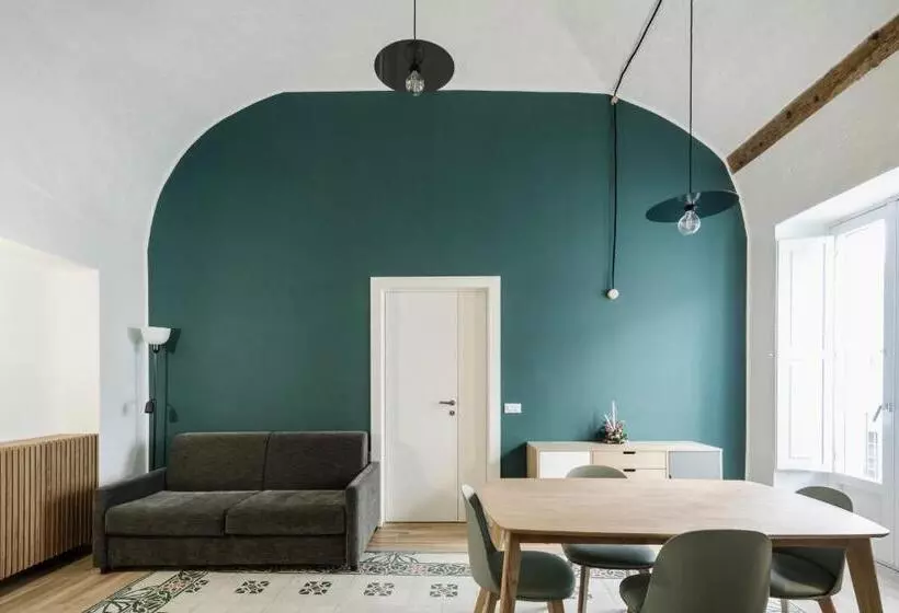 پانسیون Clementia Guest House