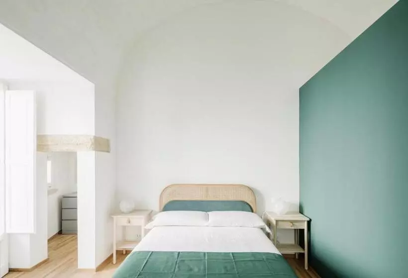 پانسیون Clementia Guest House