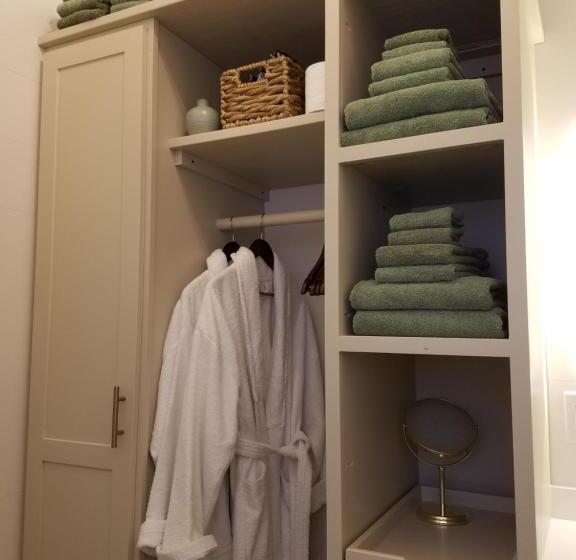 ペンション Emerald Little Lodge