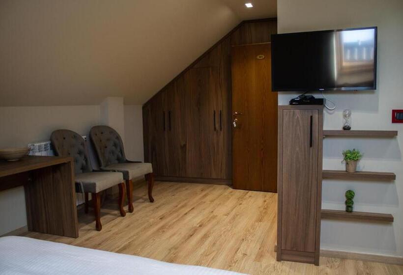 Pensão Iballe Guesthouse